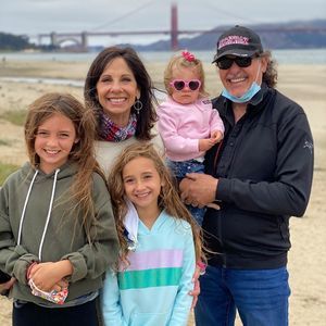 Meet your Posher, Sharon